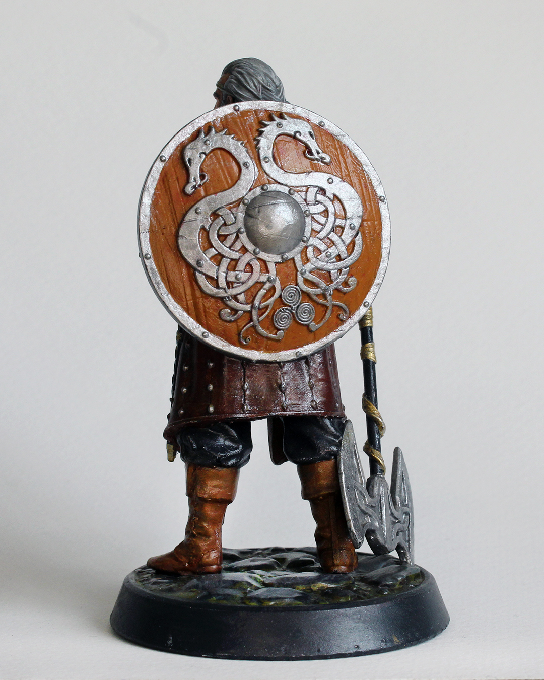 🪓 Guerrero vikingo — Miniatura pintada a mano