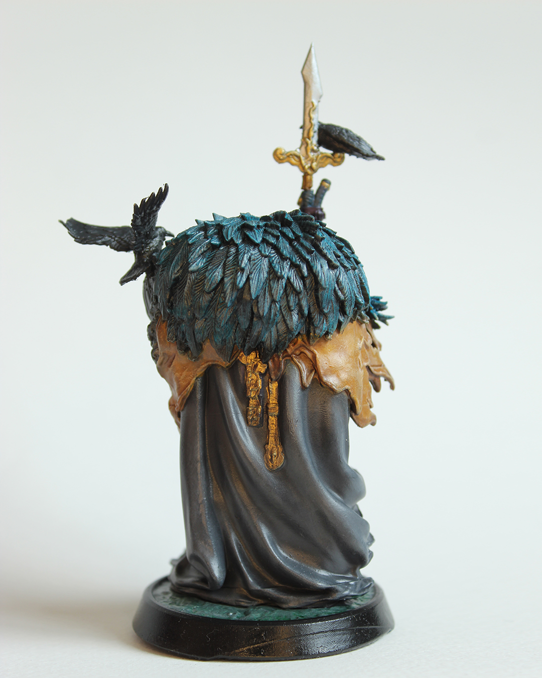 🦅 Odín — Impresión en resina pintada a mano